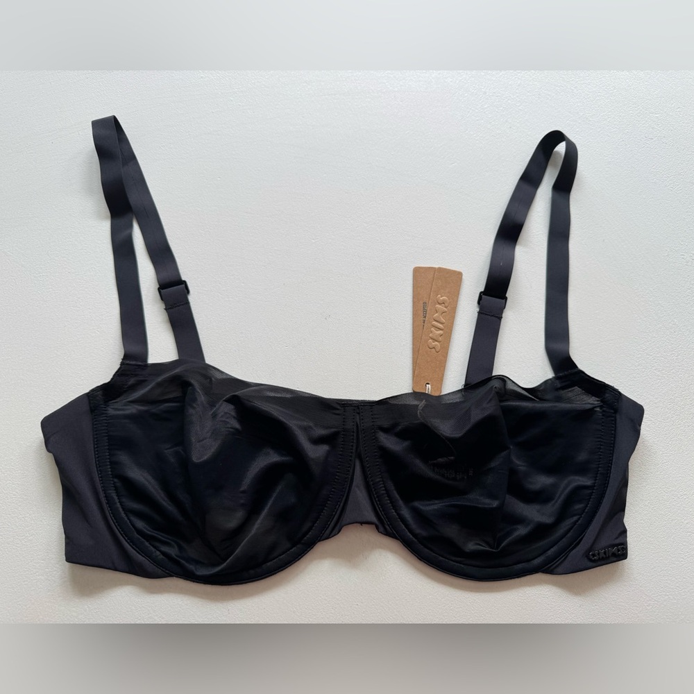 SKIMS NO SHOW UNLINED BALCONETTE BRA | ONYX